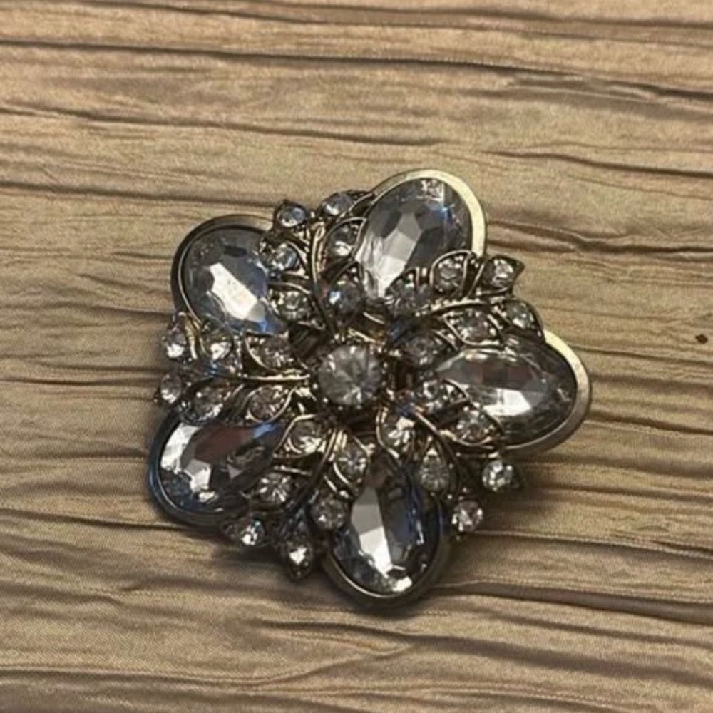 Crystal Floral Statement Ring - Silver Tone